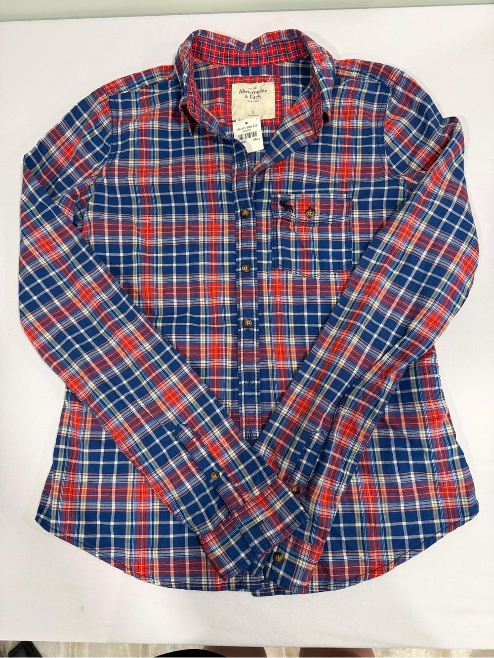 Abercrombie & Fitch Red and Blue Plaid Fitted Button-Down Shirt NWT